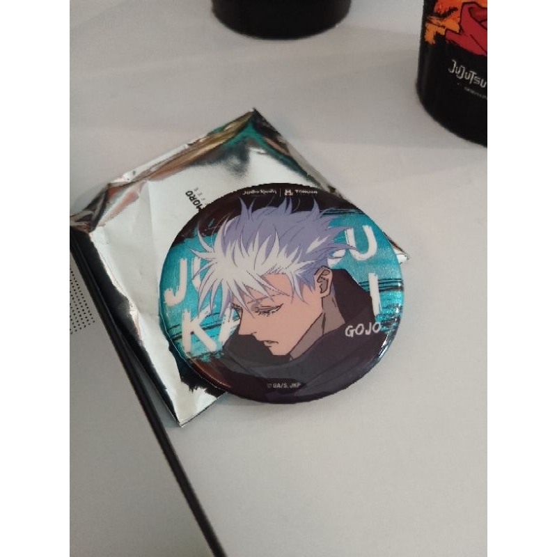 Tomoro x Jujutsu Kaisen Badge(Gojo Satoru)