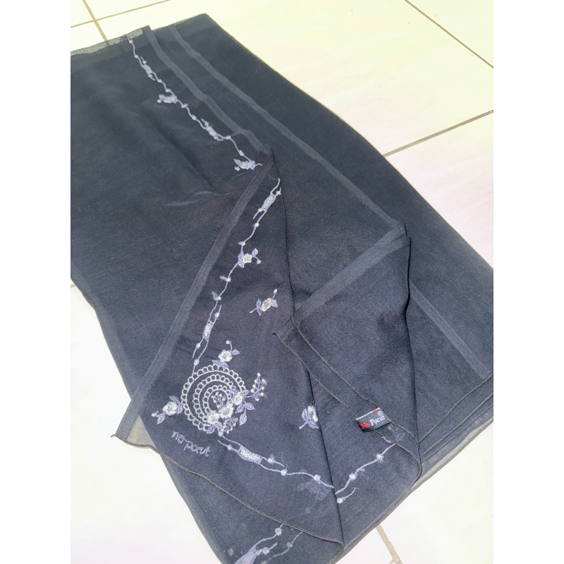 preloved hijab segiempat merk "na pocut"