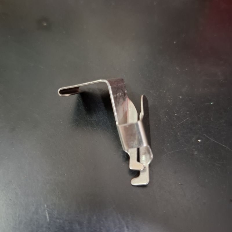 KB301 Pembatas ANTI LILIT / SELIP Mesin Obras Besar