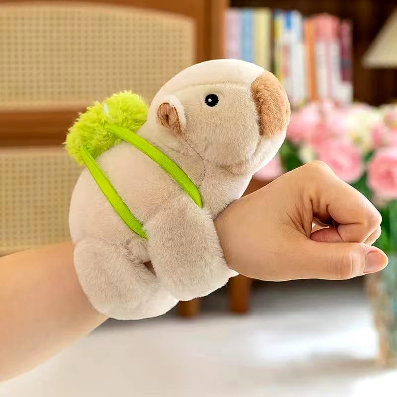 Boneka Capybarra Gelang 18Cm Ring Nempel Ditangan Bahan Berbulu Plush Lembut Hadiah Mewah Ulang Tahun