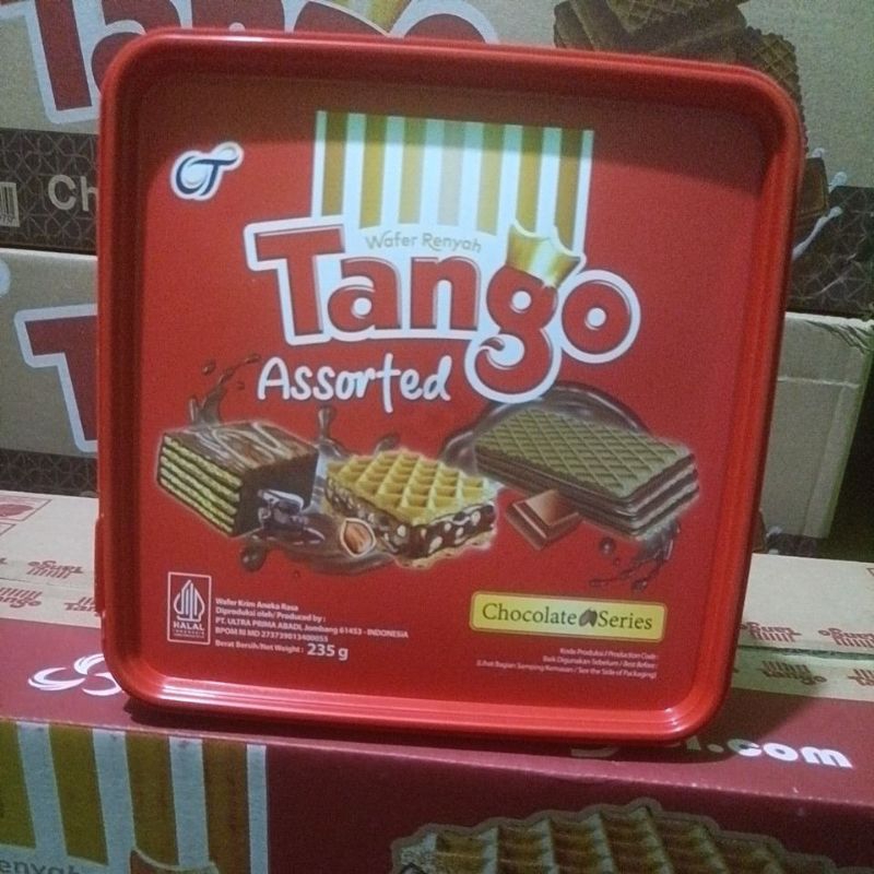 

Tango Assotred kemasan kotak coklat 3in1 235gr