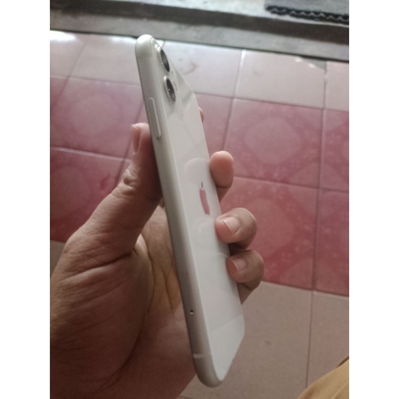 iphone 11 128gb ibox bh 83% toll okey semua ori semua jual unit dan charger