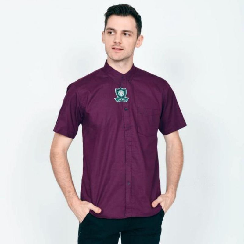 BURGUNDY KEMEJA POLOS PENDEK DEWASA  LENGAN PENDEK WARNA BURGUNDY / UNGU TUA