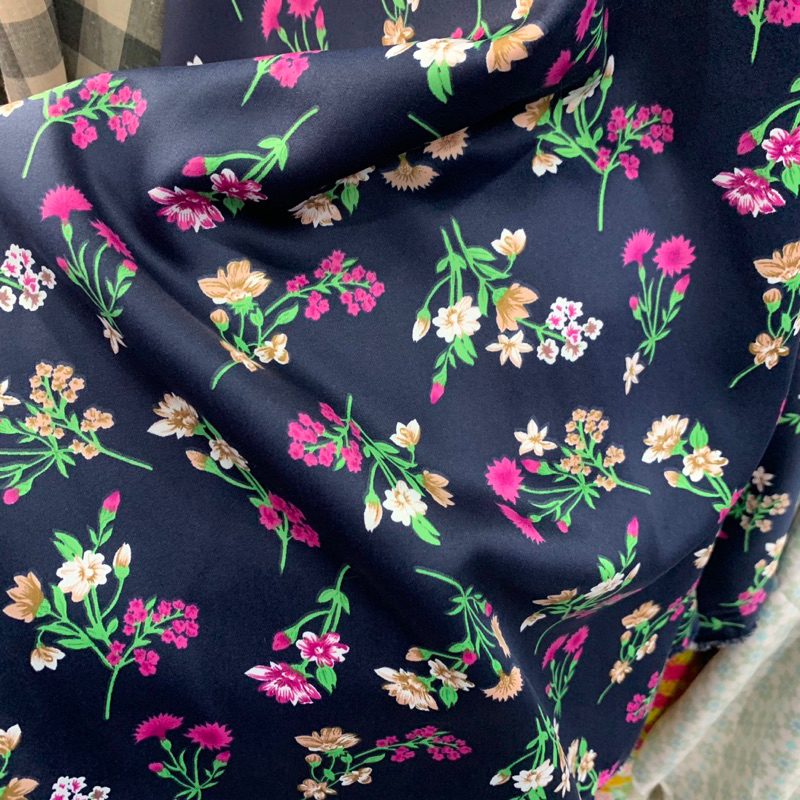 kain satin silk motif - kain satin motif - kain satin premium - kain satin silk premium