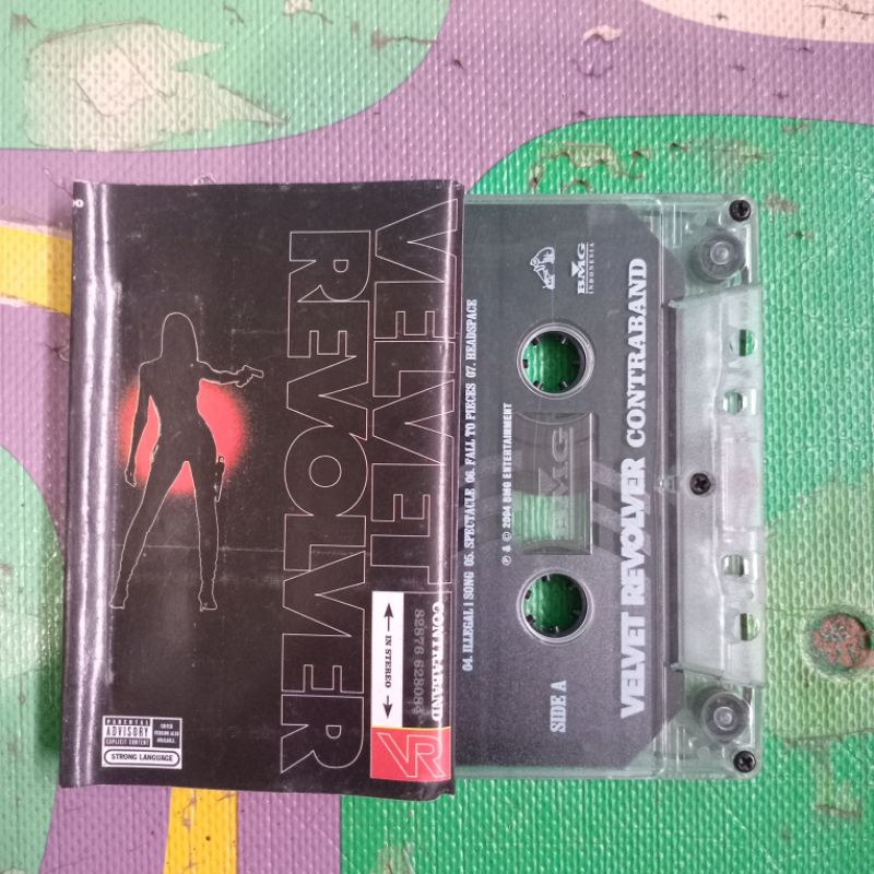 KASET PITA VELVET REVOLVER