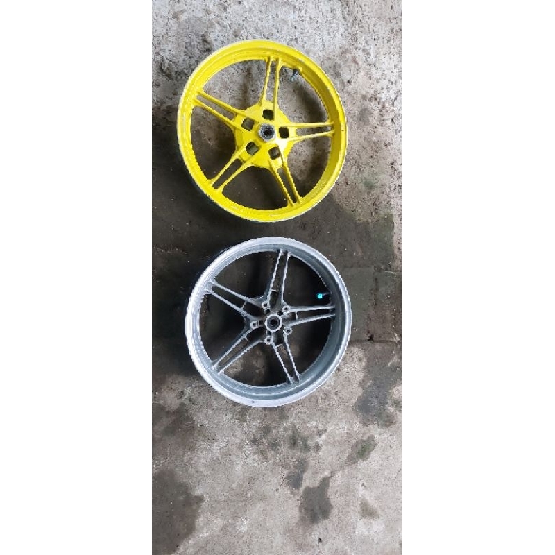 velg yamaha r15 v2 original sepasang
