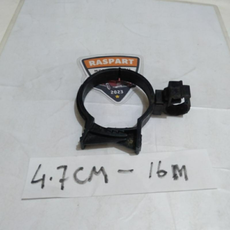 Plastik Klem besar kecil, klem Kabel Body Selang Pipa dll diameter Lubang 4.7 cm/ 47 mm kecil 16 mm 