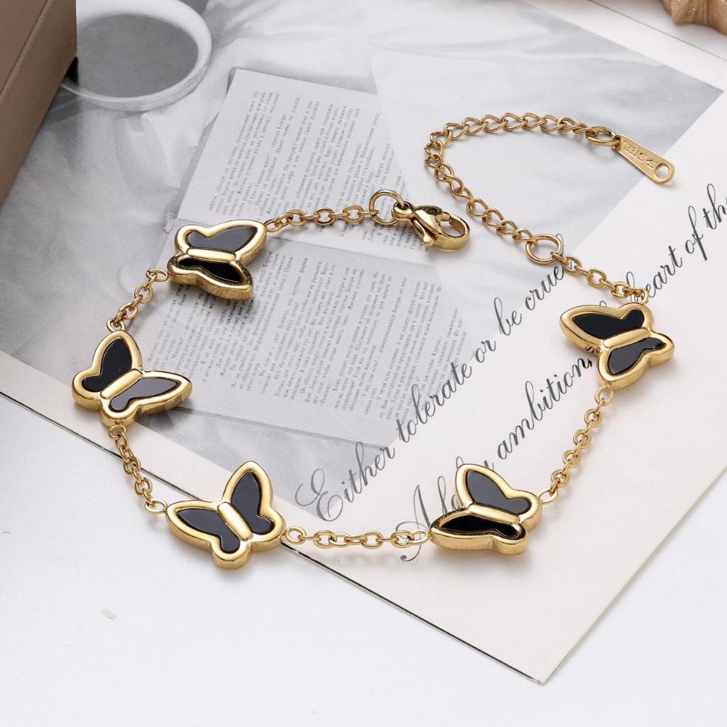 Gelang rantai titanium Kupu kupu Hitam Terbaru -  Gelang Wanita Bisa COD Model Rantai Kupu Hitam