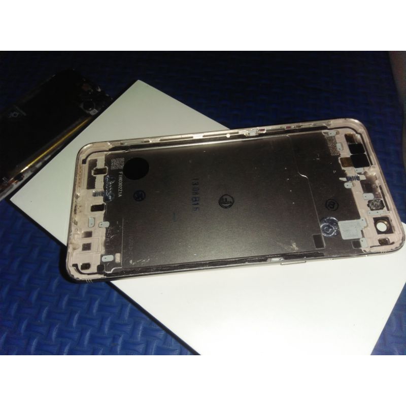 BACKDOOR OPPO F3 PLUS ORIGINAL MULUS (BEKAS)