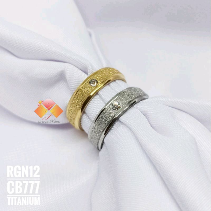 Cincin titanium polos mata satu gold dan silver satuan terlaris