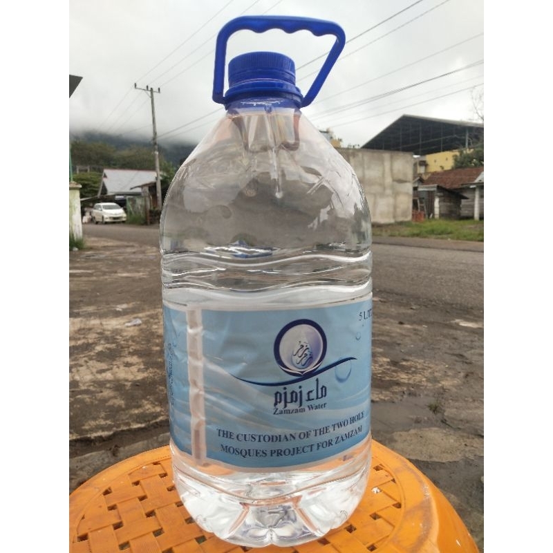 

Air Zam Zam Galon 5 Liter Original Asli 100%