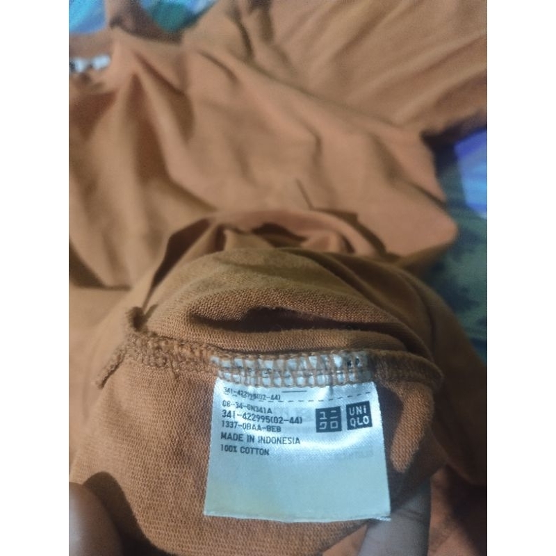 Kaos Pocket Uniqlo