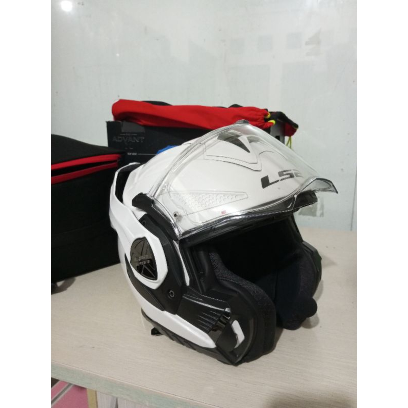 LS2 ADVANT-X MODULAR HELMET