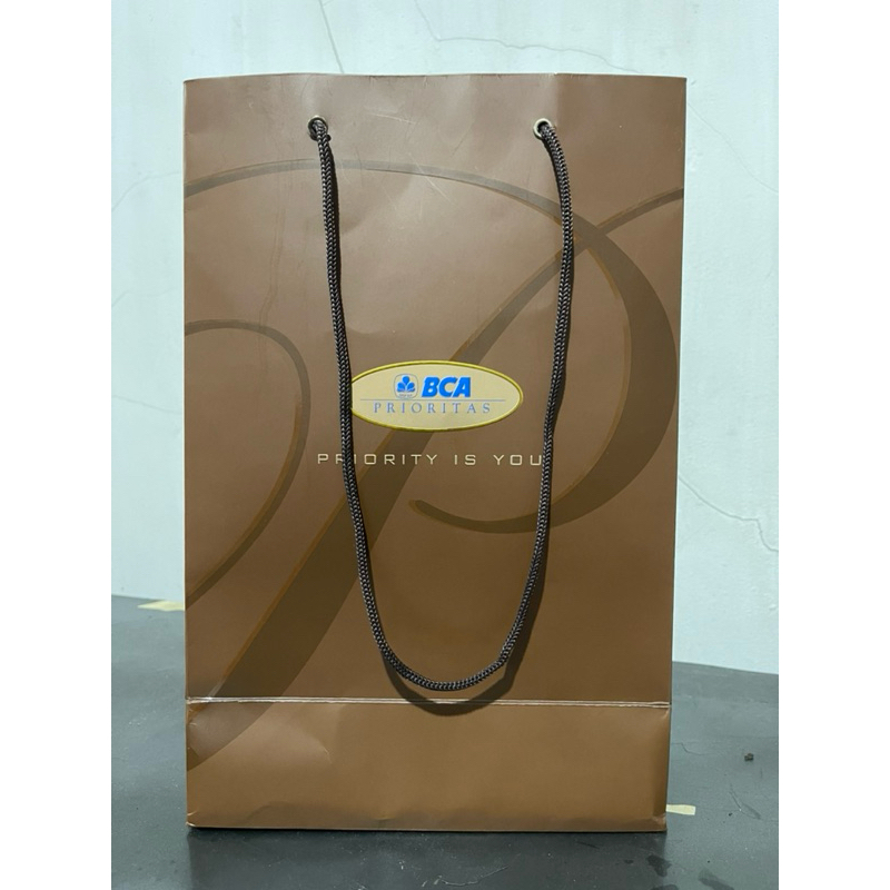 

Paperbag BCA Prioritas
