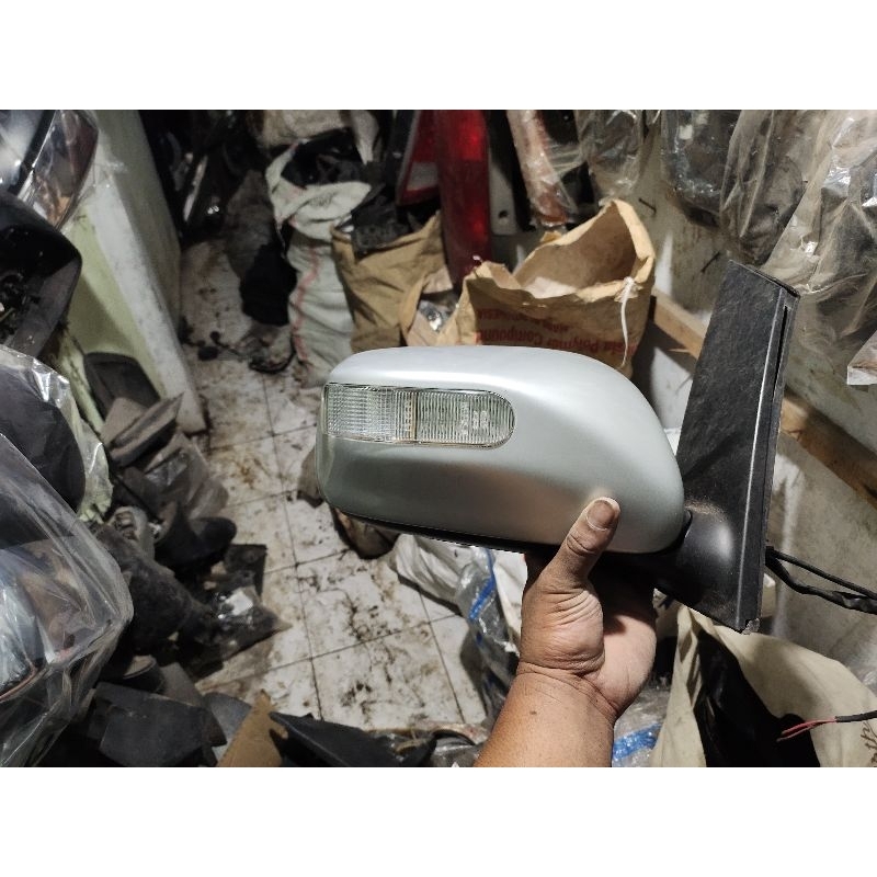 spion Toyota wish 2002 2003 original