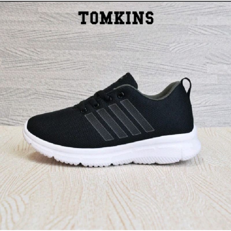 Sepatu Anak Sekolah Laki laki  dan Perempuan Tomkins skool wednesday