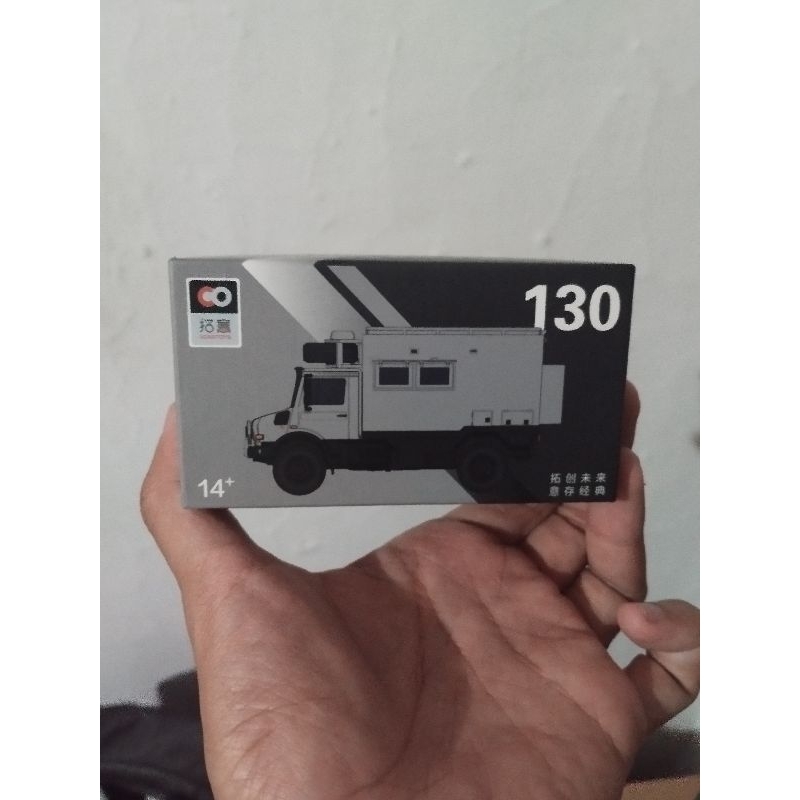 Mercedes Unimog grey / Xcartoys
