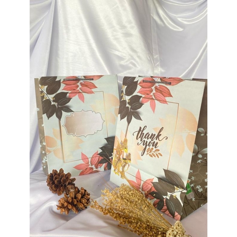 

paper bag ukuran 20x10x25 motif printing selusin (12 pcs)
