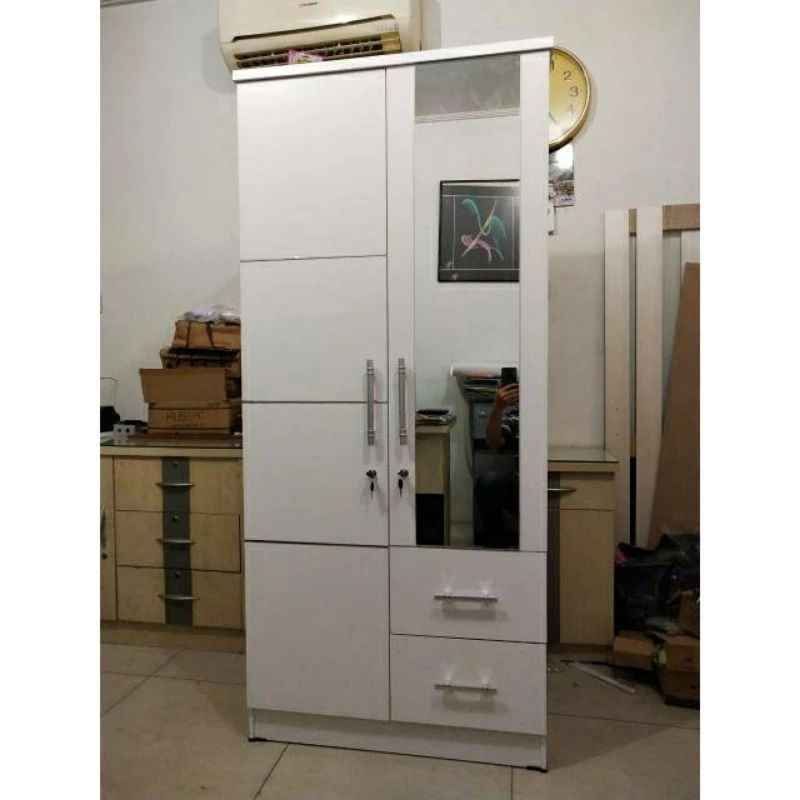 Lemari 2 pintu Partikel ALD 8112 Laci Putih
