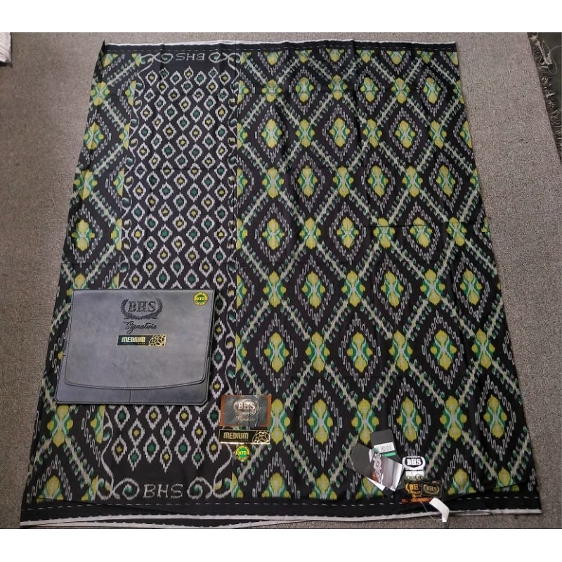 BHS signature KTD gold, Medium Size