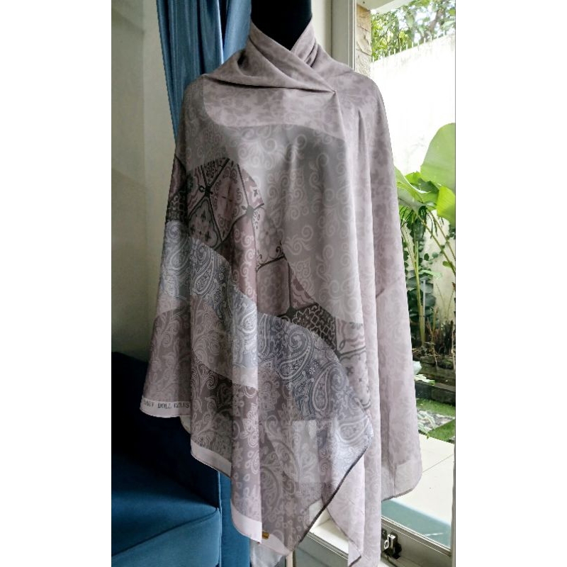 Jilbab segi empat,Jilbab voal motif 150x150cm,Scraf voal 150x150cm,jilbab ceruty,jilbab Diamond,jilb