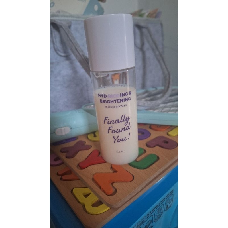 preloved Finally Found You HYDRICEING & BRIGHTENING Essence Booster 100ml TONER WAJAH MELEMBABKAN