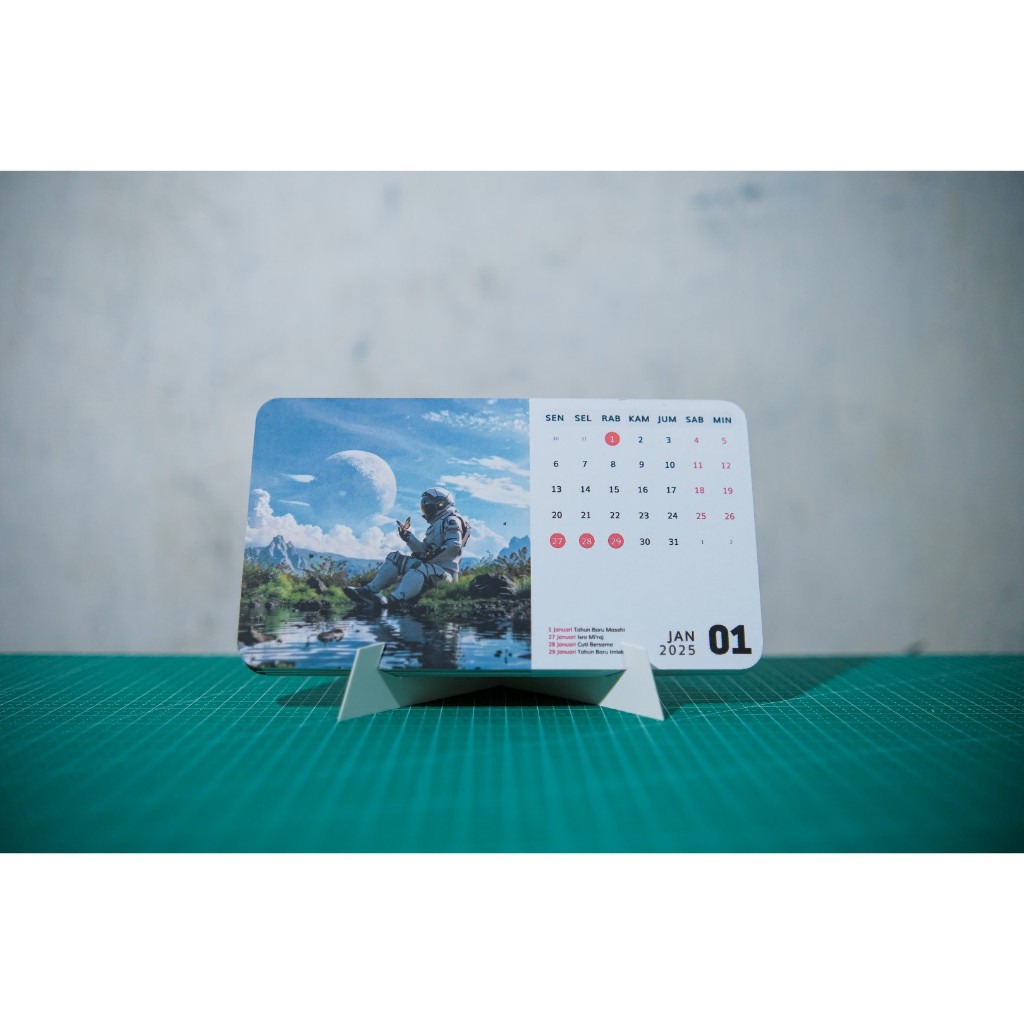 

Calendar/Kalender Meja 2025 Aesthetics | Astronaut