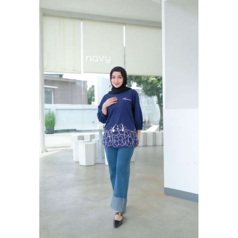 kaos atasan wanita motif bunga bawah nameera lengan kerut 7/8