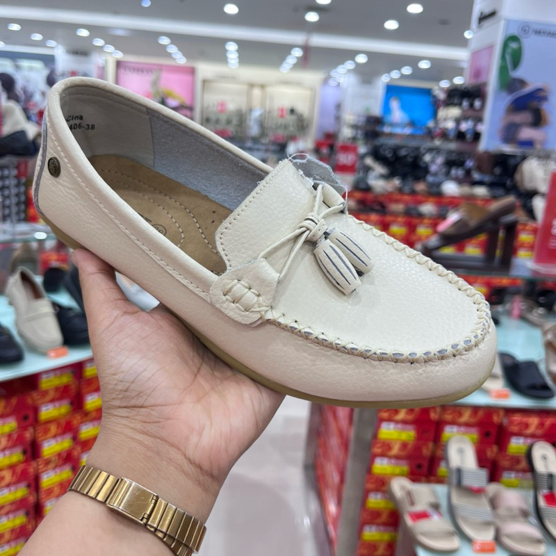 Sepatu Kulit Moccasin Wanita by Triset | Sepatu Loafer Kulit Triset | Sepatu Slip on Triset