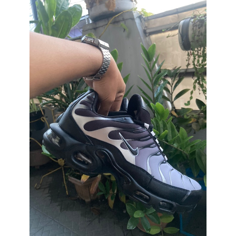 nike tn second bekas