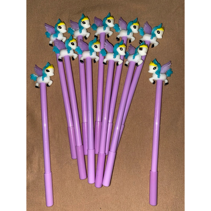 pulpen unicorn ungu