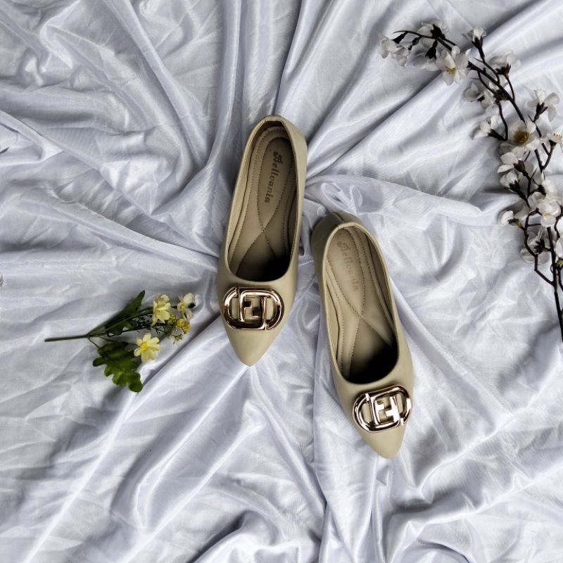 Sepatu Flat Shoes Wanita Kekinian Korean Style
