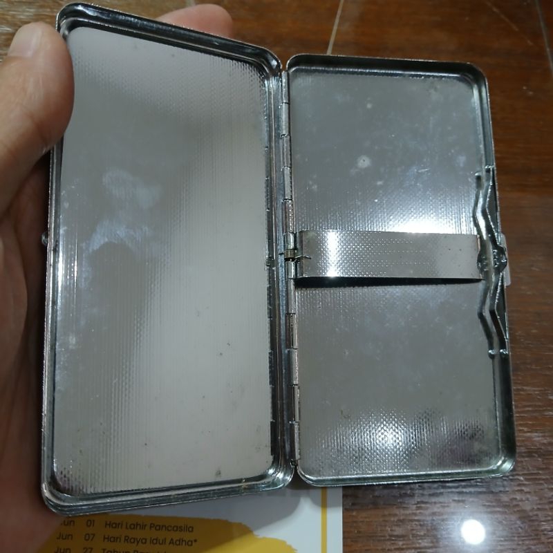 Casing Rokok Kotak Kartu Bahan Besi Card Box