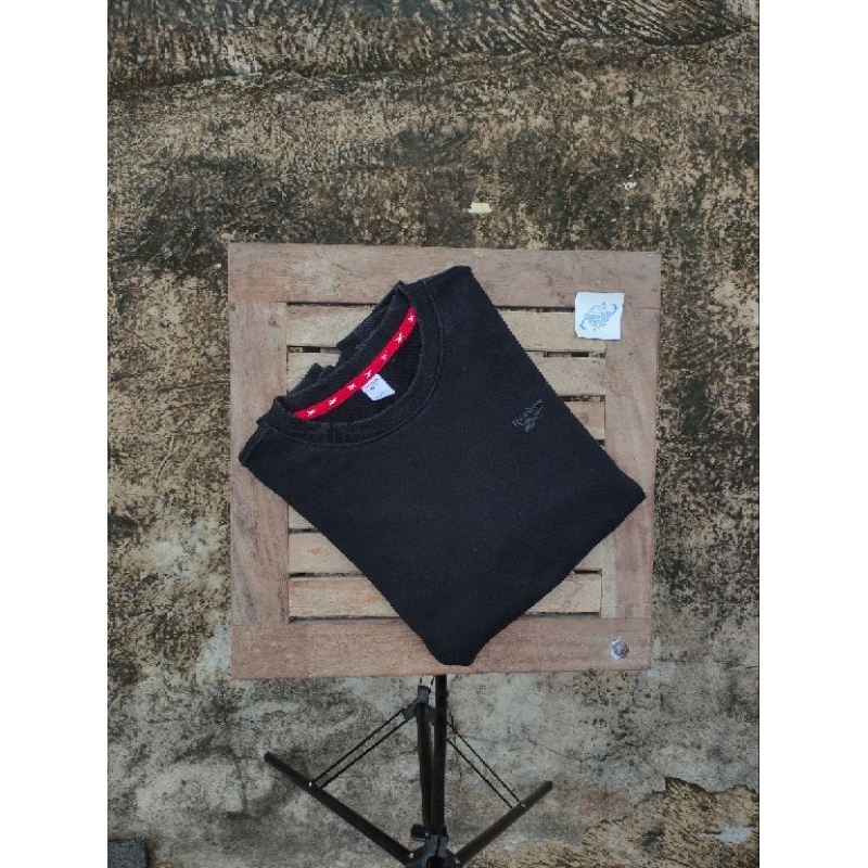 crewneck reebok back print