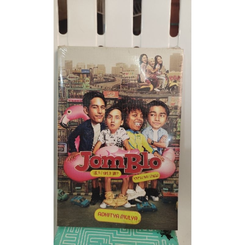 buku (stock lama) jomblo "sebuah komedi cinta" adhitya mulya