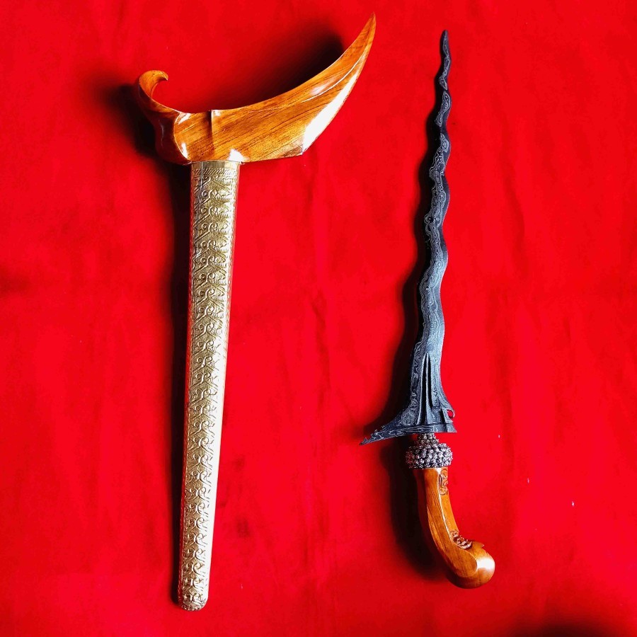 Keris Sengkelat Wahyu Tumurun Luk 13 Koleksi Pusaka Antik