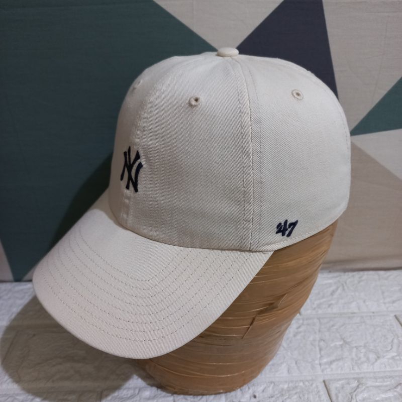 Topi 47 Brand Original Second Topi NY '47 Cream