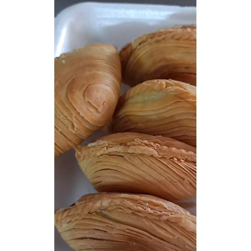 

karipap pusing frozen/ spiral curry puff