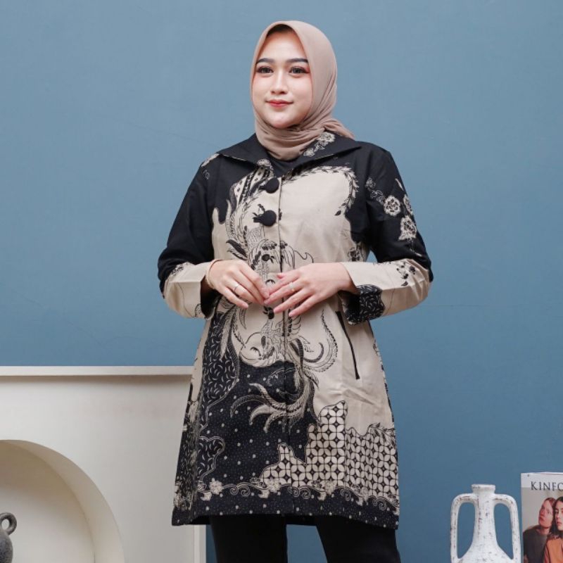 Kemeja Batik Wanita Lengan Panjang