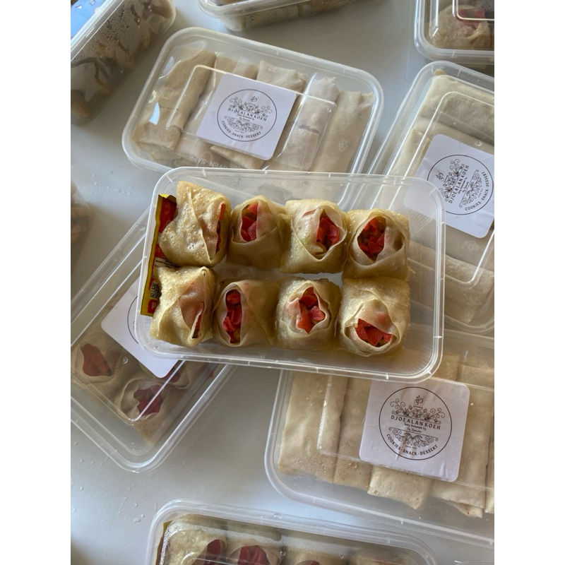 

MIE Sosis Selimut Pangsit Isi 8 Pcs