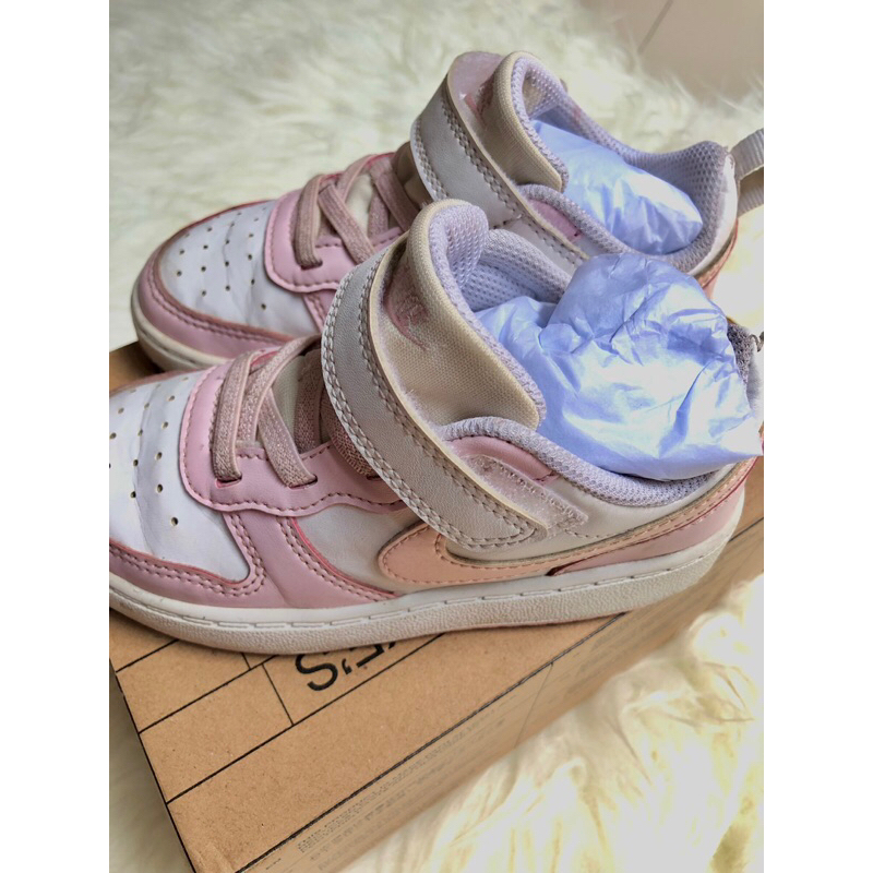 NIKE COURT BOROUGH LOW