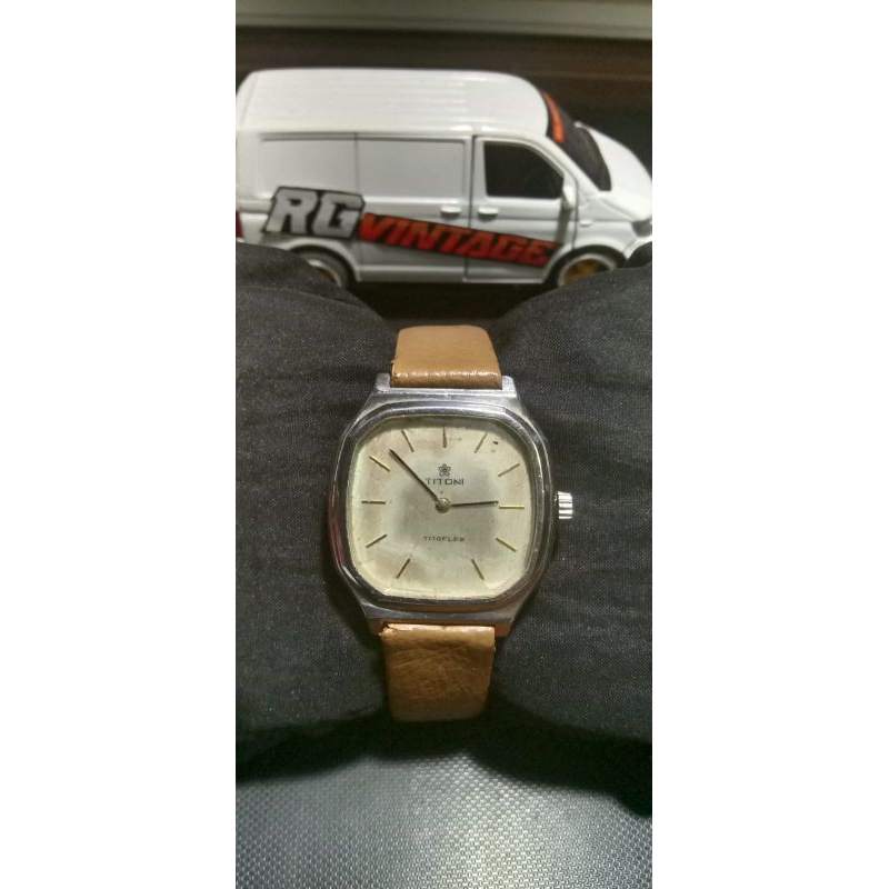 jam bekas manual titoni kotak