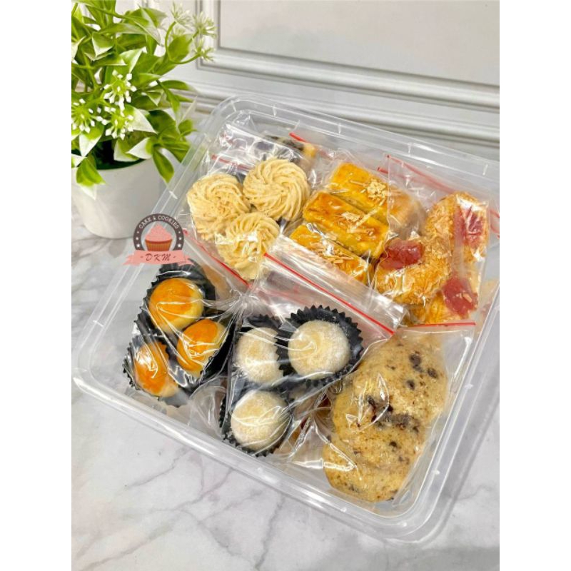 

Tester Kue Kering DKM Cookies