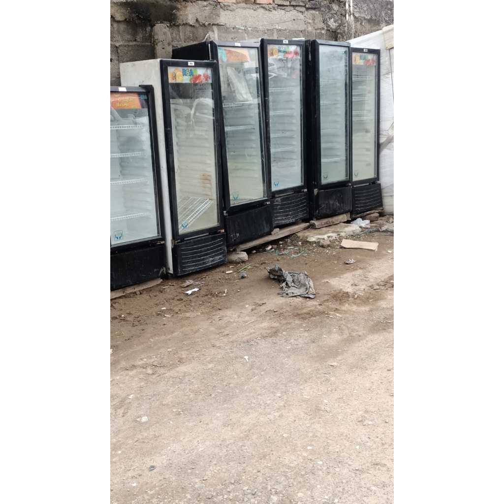 SHOWCASE CHILLER 1 PINTU BEKAS BERGARANSI