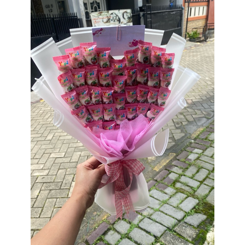 

Buket yupi love -buket valentine-buket wisuda ulang tahun Anniversary