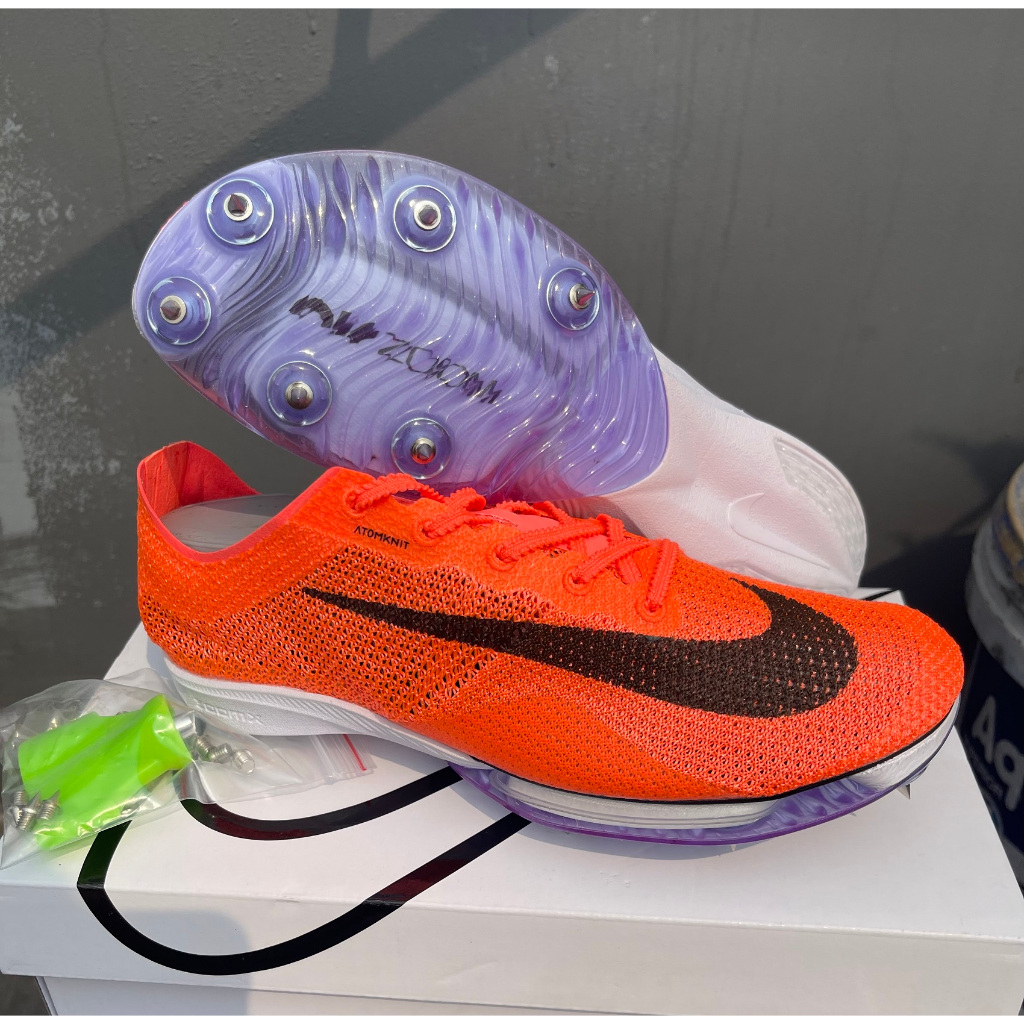 SEPATU SPIKE ATLETIK ORANGE