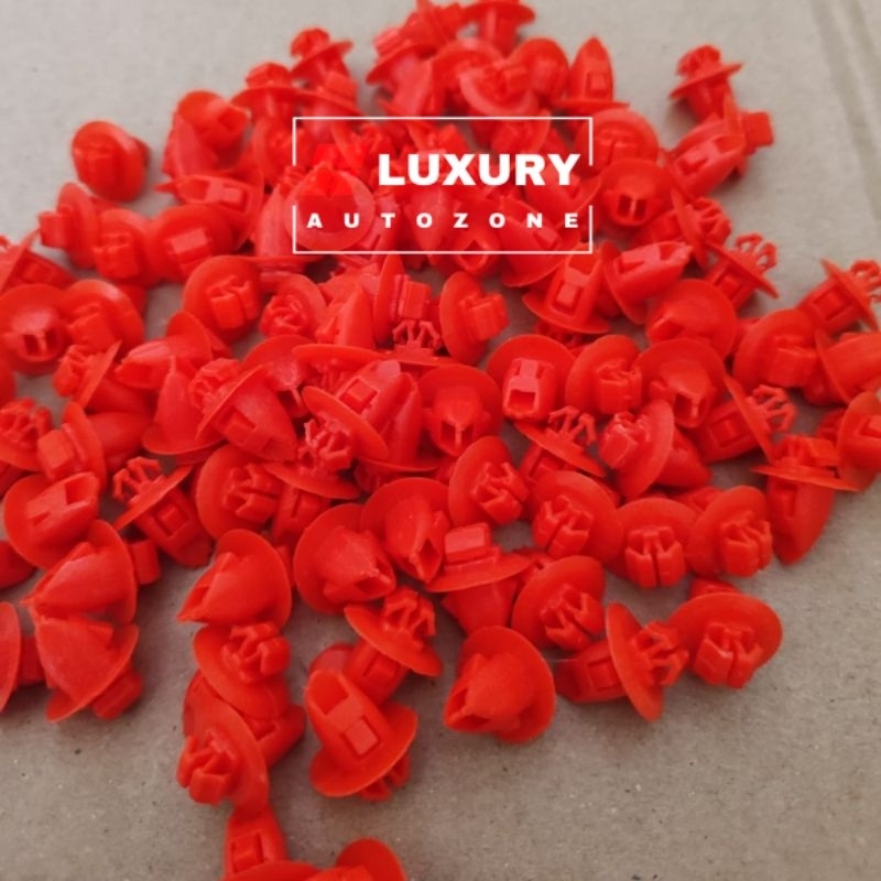 Klip Kancing Fender Mobil Toyota Alphard Fortuner