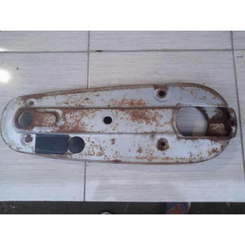 katengkas tutup rantai suzuki rc 80 original