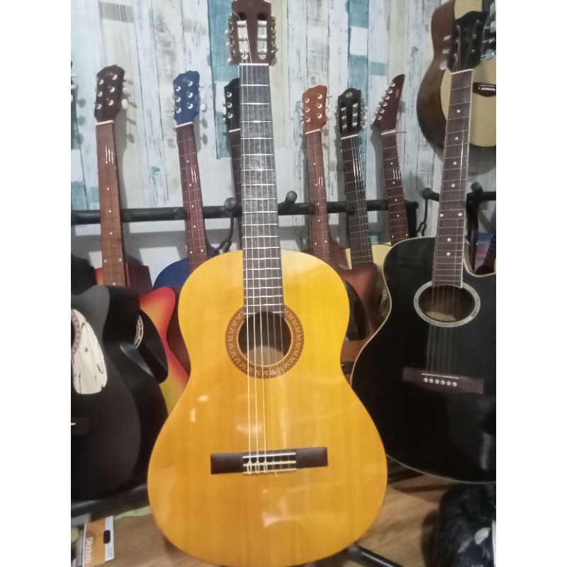 OLSHOP BANJARMASIN - GItar classic nylon Yamaha C315 ORIGINAL second berasa baru