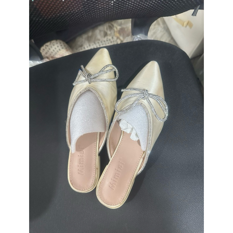 flat shoes second